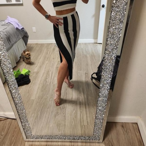 NWT! The Mandy Striped Slim Midi Skirt by Celandine Medium 🐢 - Picture 9 of 11